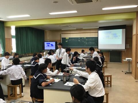 参観授業のようす