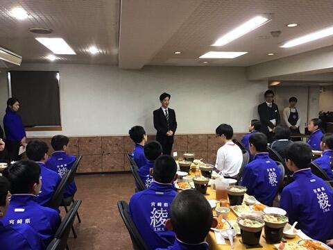 入館式および夕べの集い