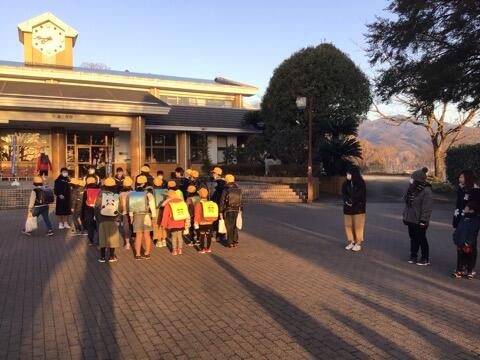 小中合同あいさつ運動