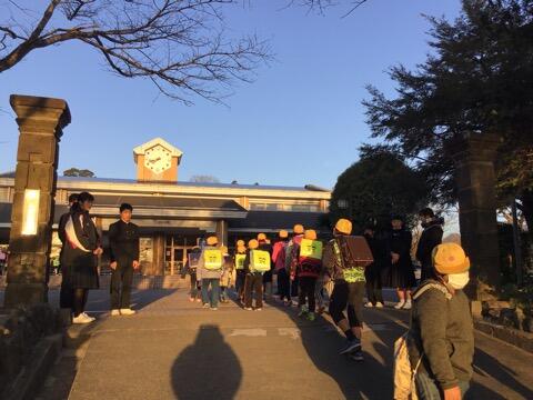 小中合同あいさつ運動