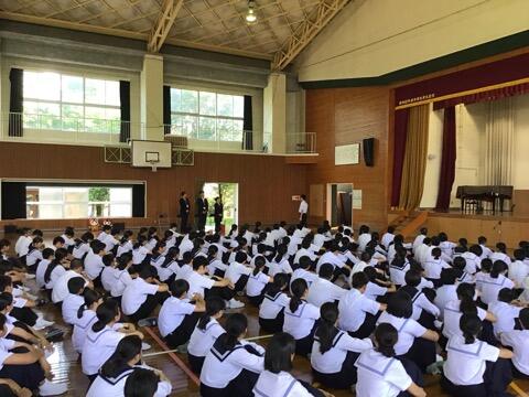 人権の花贈呈式