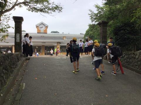 小中あいさつ運動