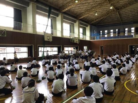 吹奏楽部の演奏