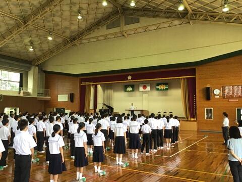 始業式のようす