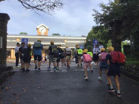 小中あいさつ運動