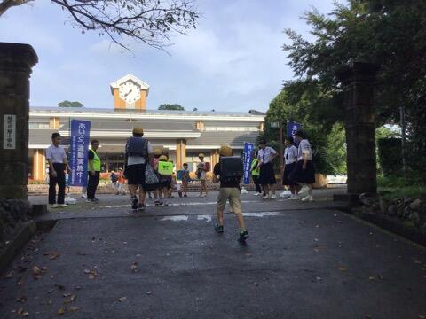 小中あいさつ運動