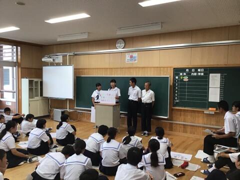 てるはの時間の発表のようす（２年生）