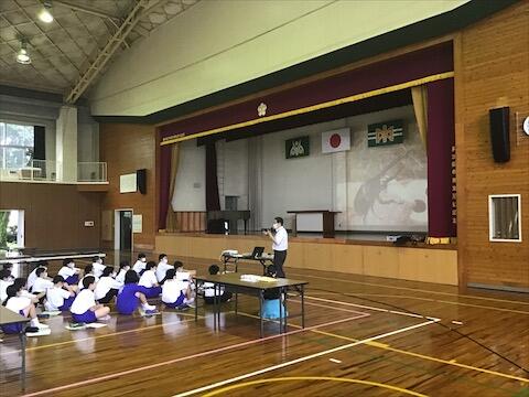 綾の昆虫についての講話と実習