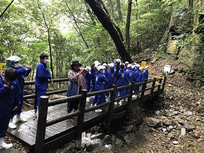 てるは大吊り橋