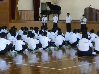 集会のようす　３