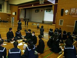 生徒集会の様子４