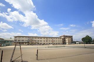 テニスコートより