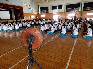 体育館の扇風機 体育館の扇風機