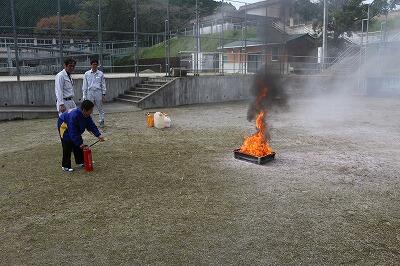 1年生の消火 1年生の消火