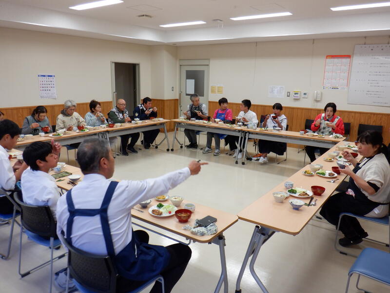 会食の様子
