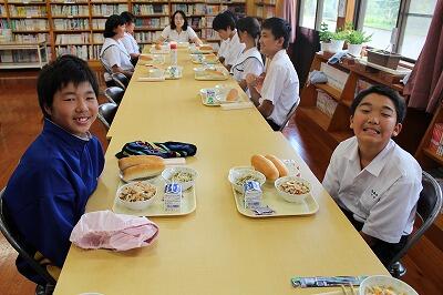 パン2個いただきます