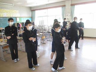 ダンスの伝達練習 ダンスの伝達練習