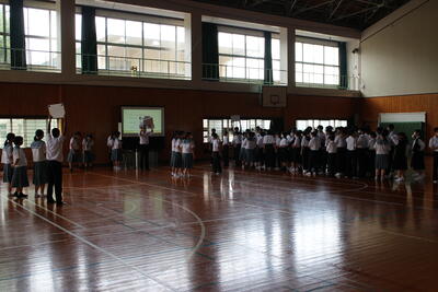 クイズ　レクリエーション