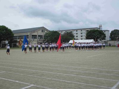 １　開会式　入場