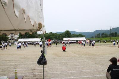 １３　３年団技「きっと頑張る受検生の運玉入れ」