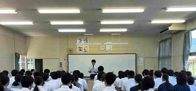 ２年生代表生徒発表