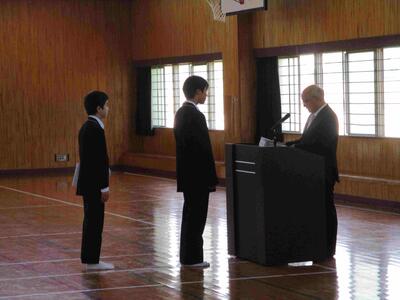 ４　２年修了証書授与