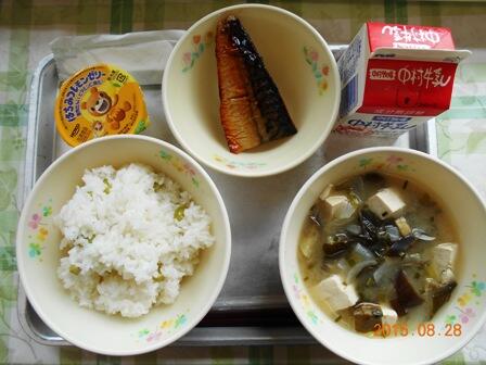 枝豆ごはん・なすのみそ汁・さばの生姜焼き・はちみつレモンゼリー・牛乳