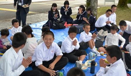 野外でのお弁当