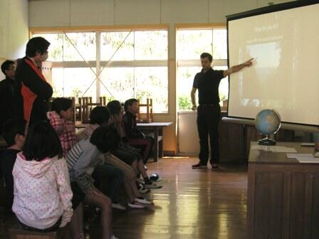ケーシー先生と小学生