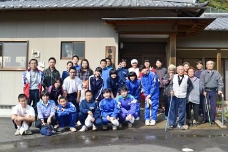 11/12　山村憩いの家にて