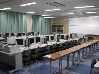 パソコン室です。