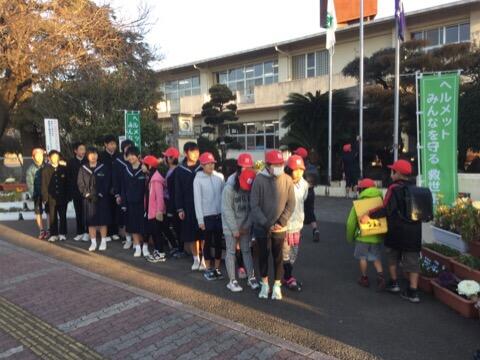 小中合同あいさつ運動