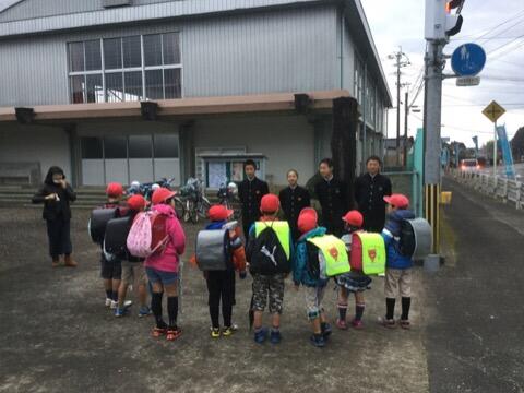 小中合同あいさつ運動