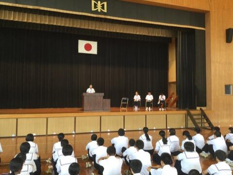 始業式のようす