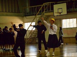 ３年生のパフォーマンス