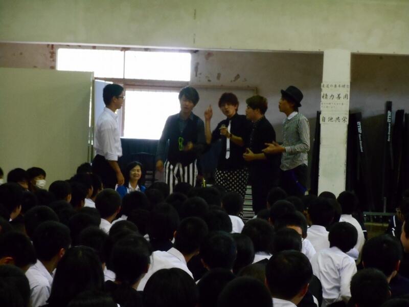 お誕生日の歌を歌っていただきました。