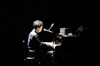 ピアノ演奏もあり！！