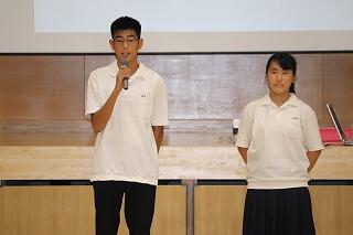 生徒会役員より