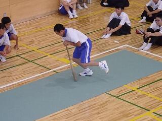 バットでぐるぐる