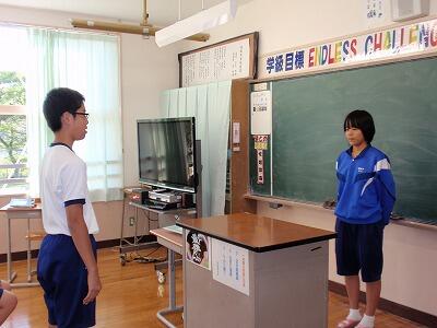 激励しています。