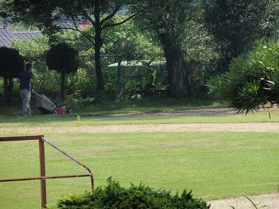 グラウンドもきれいに。