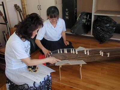 音楽の先生が教えてくださいます。