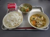 親子丼　麦ごはん　酢みそ和え