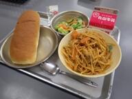 減量コッペパン　　スパゲティナポリタン　　ブロコッリーサラダ