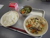 ごはん　　炒り豆腐　　茎わかめの酢の物