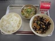 ごはん　　大豆の磯煮　　春雨の酢の物