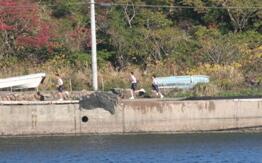 駅伝大会　対岸の走り