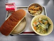 コッペパン 野菜スープ にらぎょうざ ゆでもやし コッペパン 野菜スープ にらぎょうざ ゆでもやし