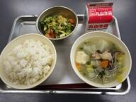 麦ごはん　　とうふ団子汁　　すみそ和え