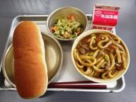 減量コッペパン　　カレーうどん　　ツナサラダ